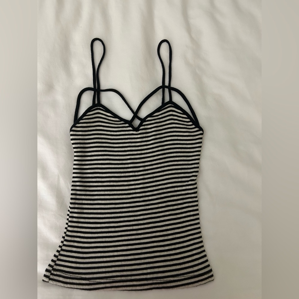 Brandy Melville Criss Cross Cropped Tank Top